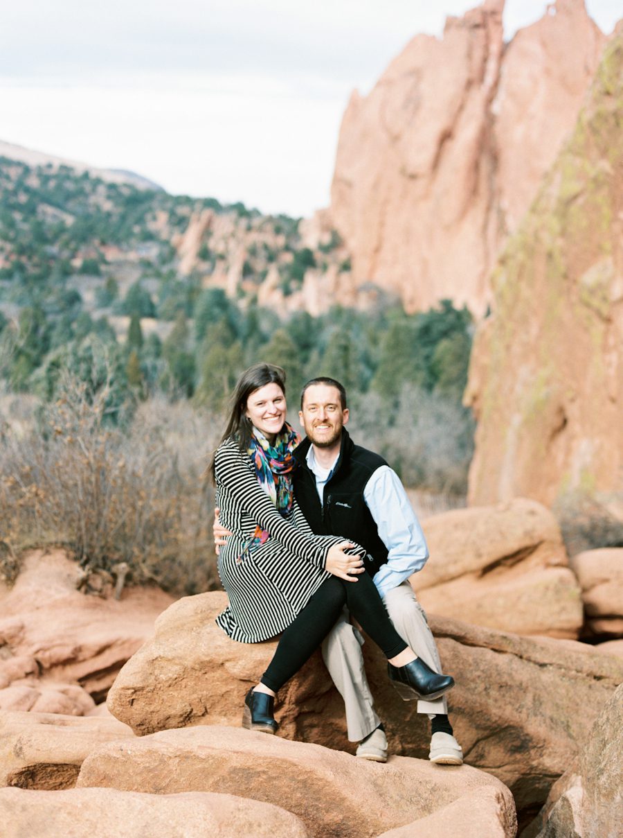 garden-of-the-gods-engagement-session-001