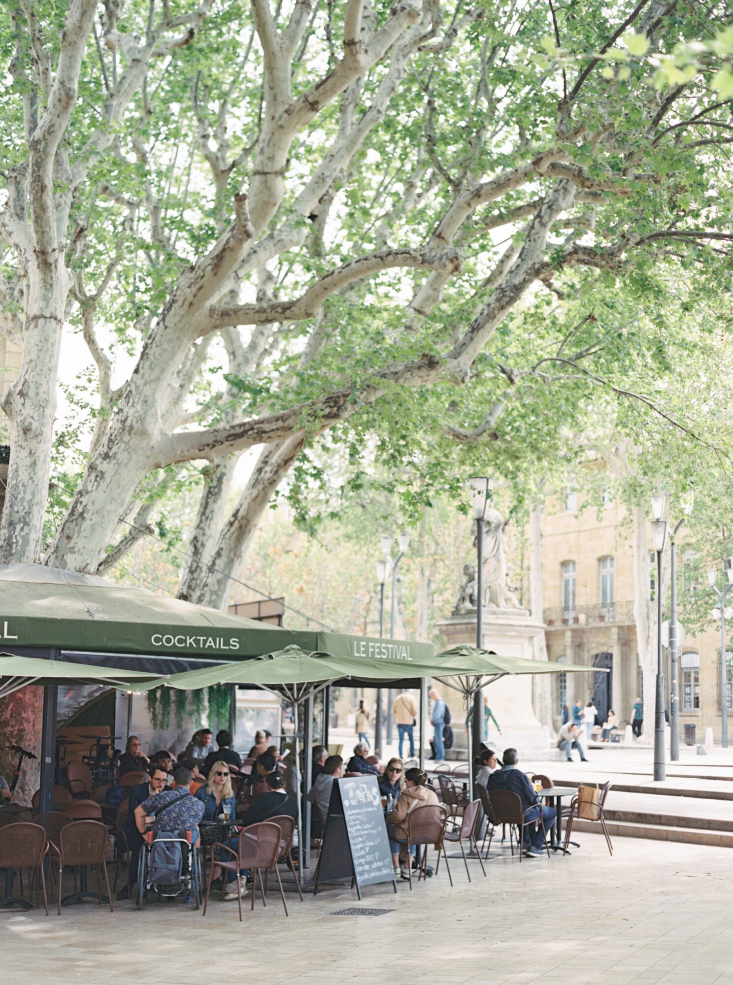 Morning in Aix-en-Provence, Provence photographer, Provence wedding, Provence wedding photographer, Provence film photographer, visiting provence, visiting Aix-en-Provence