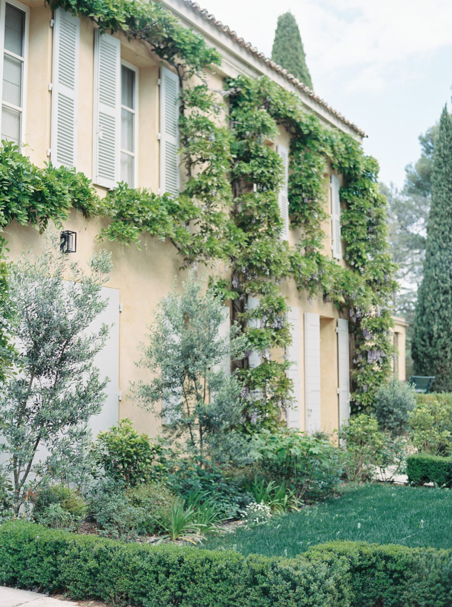 Provence Couples Session, Chateau de la Gaude Wedding, Provence Wedding Photographer, DeFrance Productions Wedding, Provence Wedding, Aix-en-Provence Wedding, Provence Engagement Session