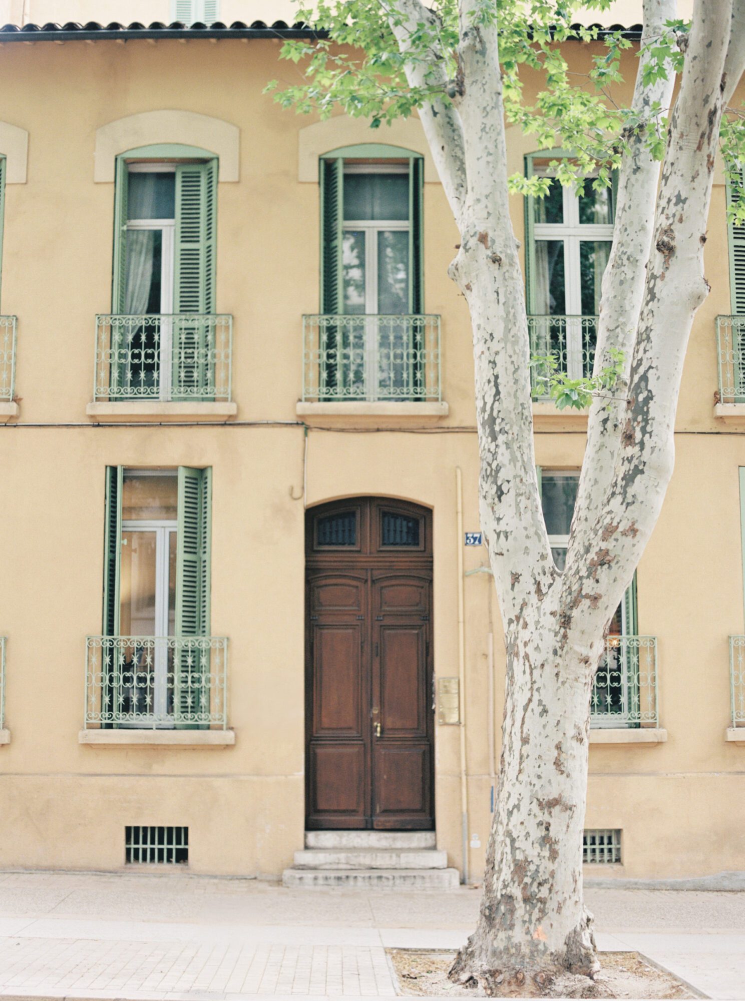 Morning in Aix-en-Provence, Provence photographer, Provence wedding, Provence wedding photographer, Provence film photographer, visiting provence, visiting Aix-en-Provence